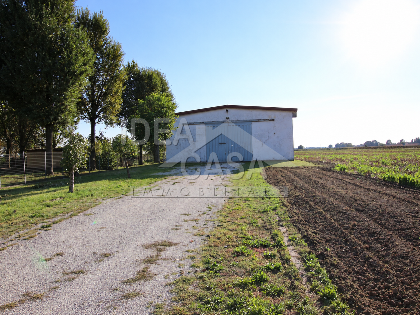 RIF.148 – Capannone con terreno in vendita a San Prospero (MO)